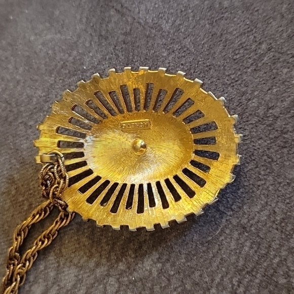 VTG MONET 1950s Atomic Starburst Goldtone Chain Pendant Necklace - Picture 3 of 7